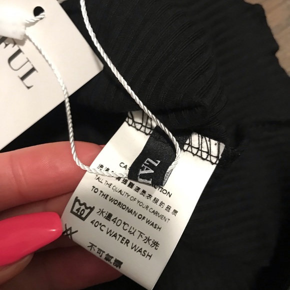 Off The Shoulder Top - Picture 5 of 6